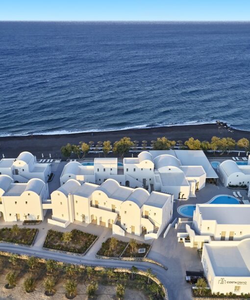 Alternative view of Santorino sala